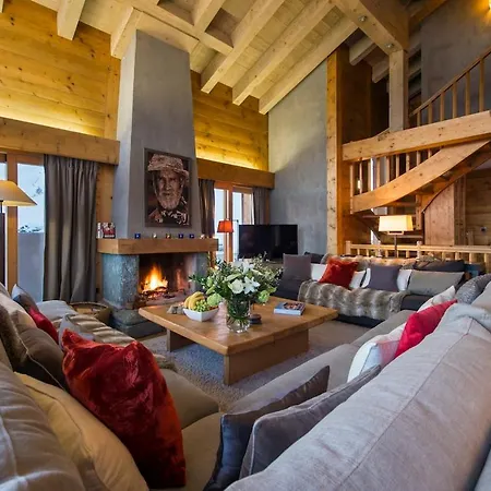 With Hot Tub And Stunning Views *