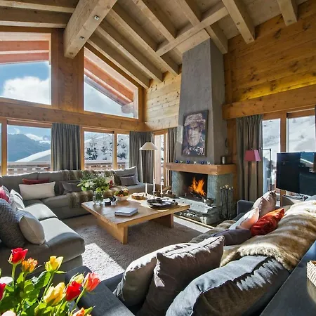 With Hot Tub And Stunning Views *