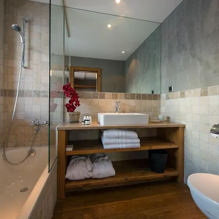 Villa With Hot Tub And Stunning Views Bagnes