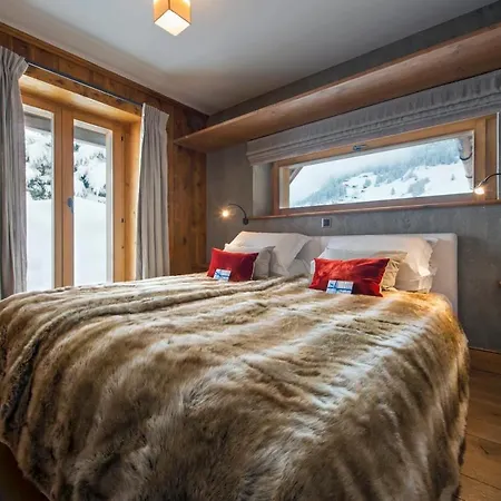 With Hot Tub And Stunning Views Villa