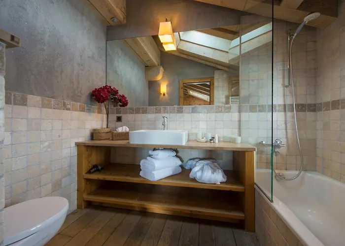 With Hot Tub And Stunning Views * Bagnes